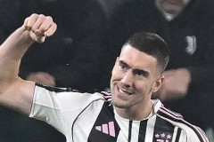 欧冠悲情夜，意甲遮羞布又被撕碎，那不勒斯闷平尤文难求一胜